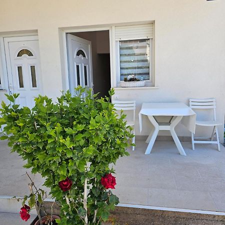 Apartmani Butigan-Tiha Luka Neum Extérieur photo